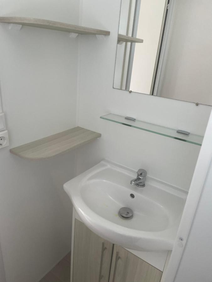 Mobil-Home Confort Tv Clim Narbonne-Plage Exterior photo